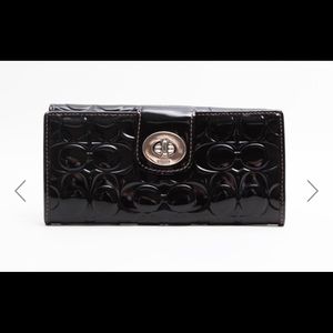 Coach Turnlock Embossed Patent Envelope Wallet